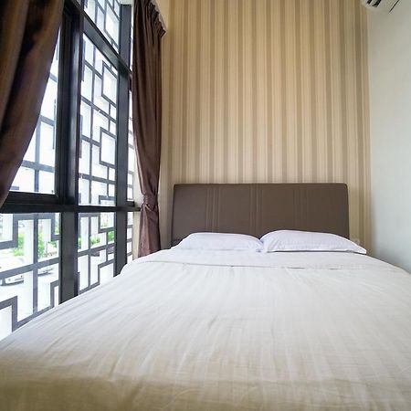 Crystal Garden Hotel - סרי קמבאנגן מראה חיצוני תמונה